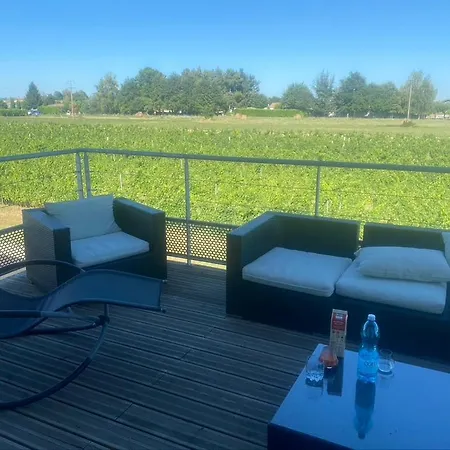 Alojamento de Acomodação e Pequeno-almoço Les Trois Filles *